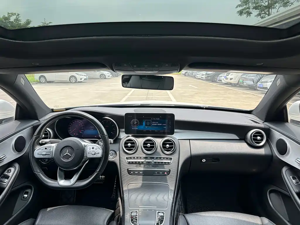 Mercedes-Benz C-Class 2019 — фото 19