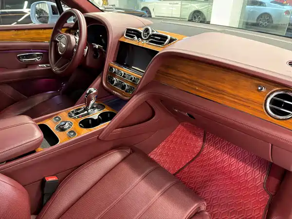 Bentley Bentayga 2022