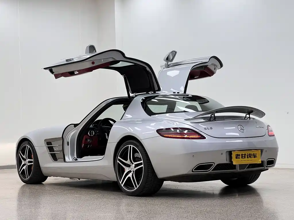 Mercedes-Benz SLS AMG 2011 — фото 5