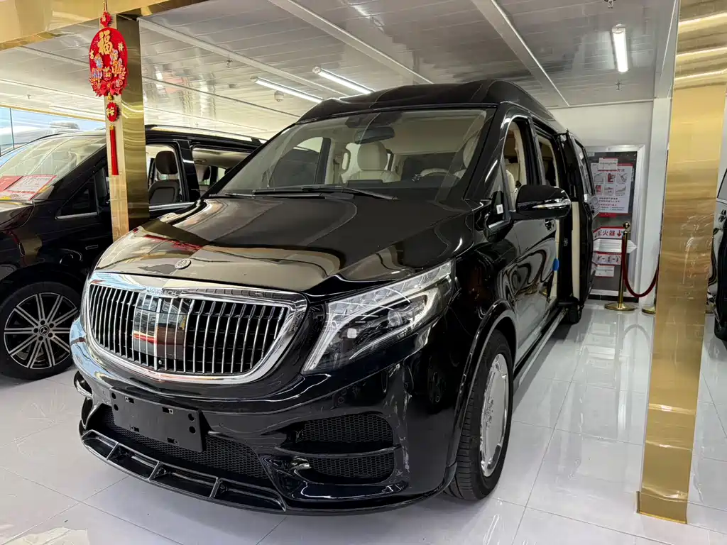 Mercedes-Benz V-Class 2020 — фото 1
