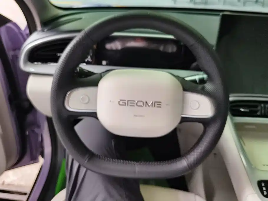 Geely Galaxy Starwish 2025 — фото 15
