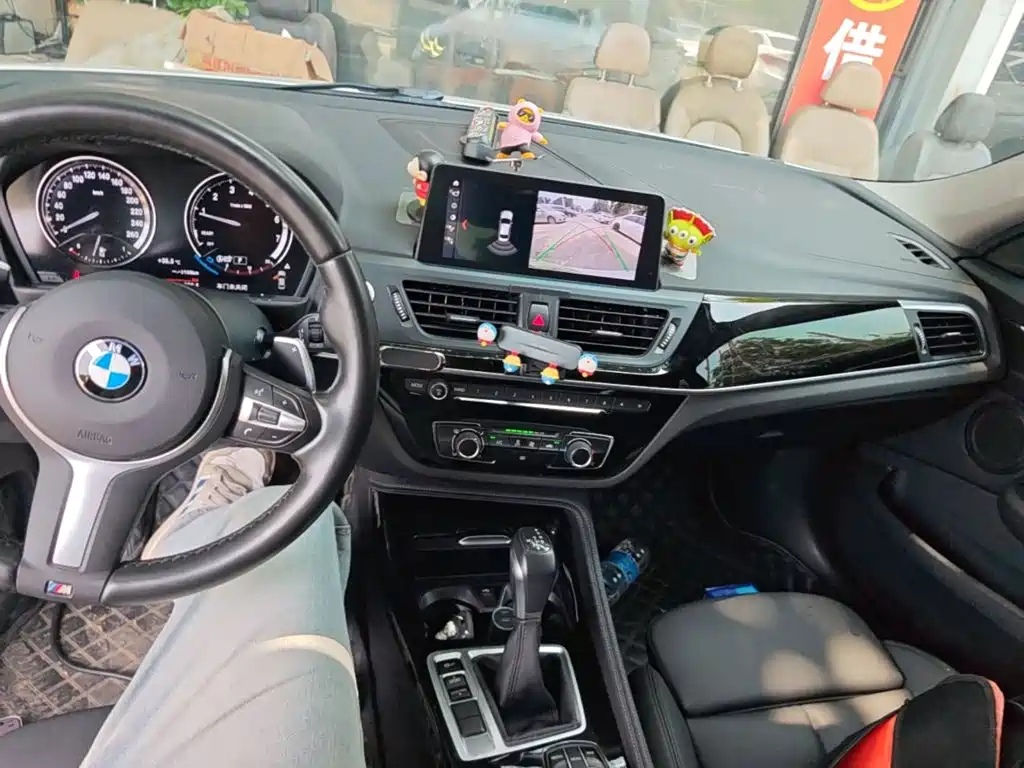 BMW 1 Series 2019 — фото 13