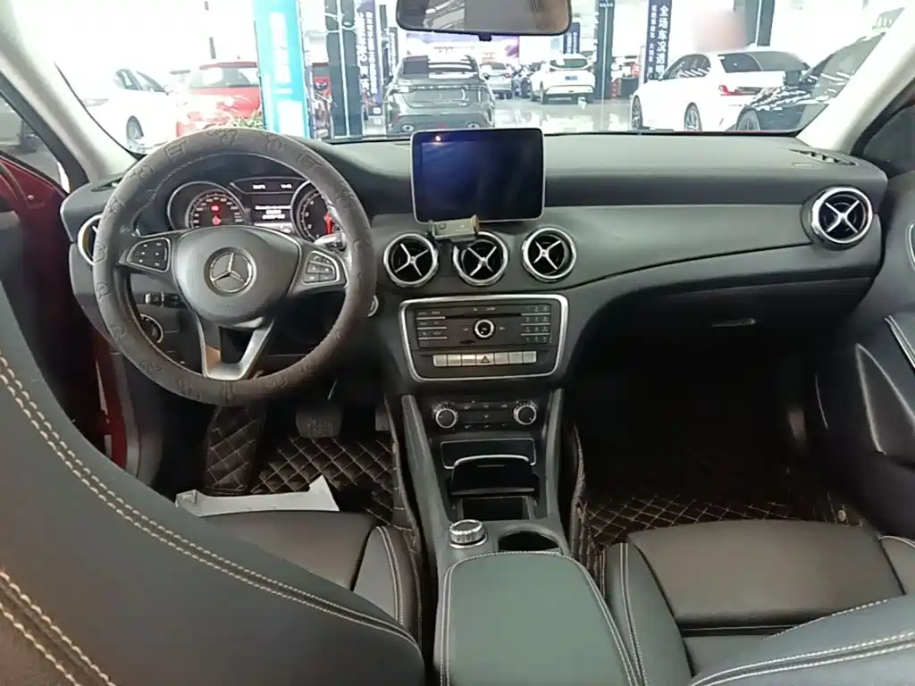 Mercedes-Benz GLA 2017 — фото 10