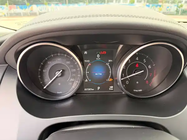 Jaguar E-PACE 2021