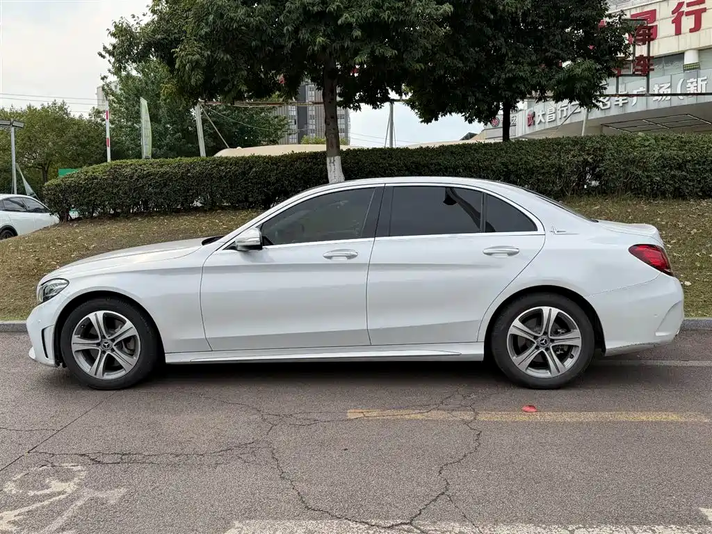 Mercedes-Benz C-Class 2019 — фото 3