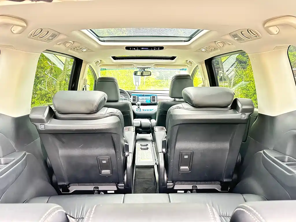 Honda Elysion 2019 — фото 15