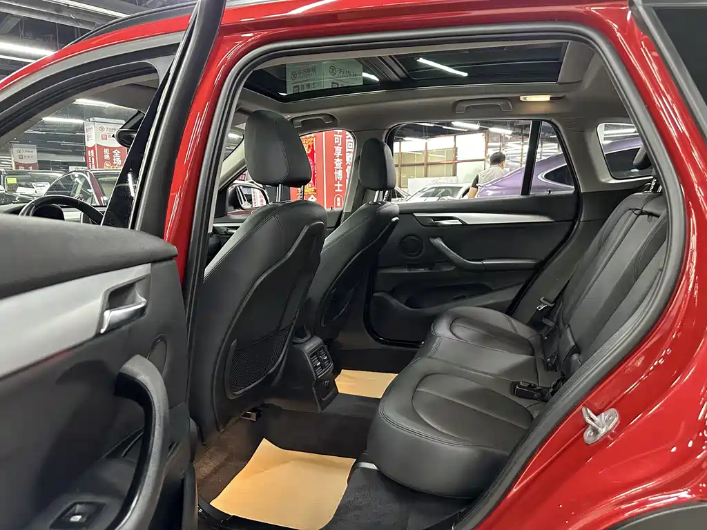 BMW X1 2018 — фото 14