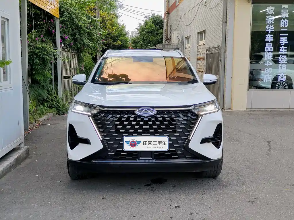 Chery Tiggo 8 PRO New Energy 2024 — фото 2