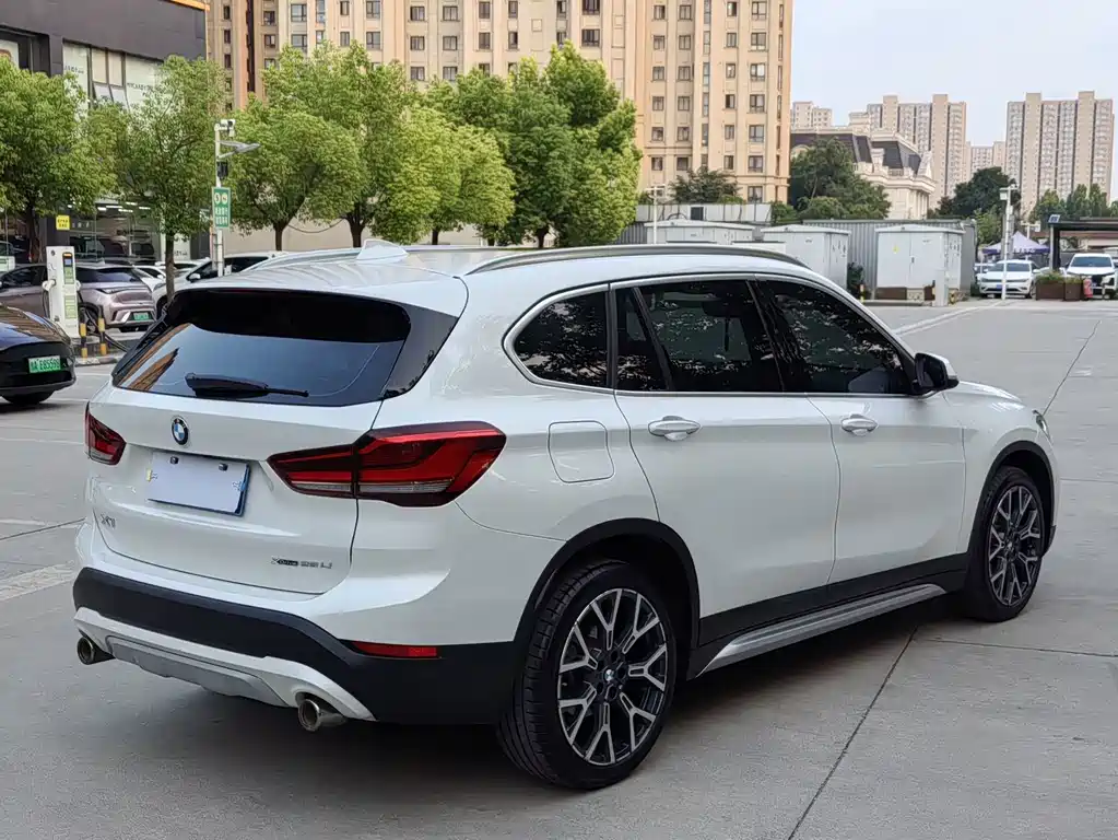 BMW X1 2020 — фото 4