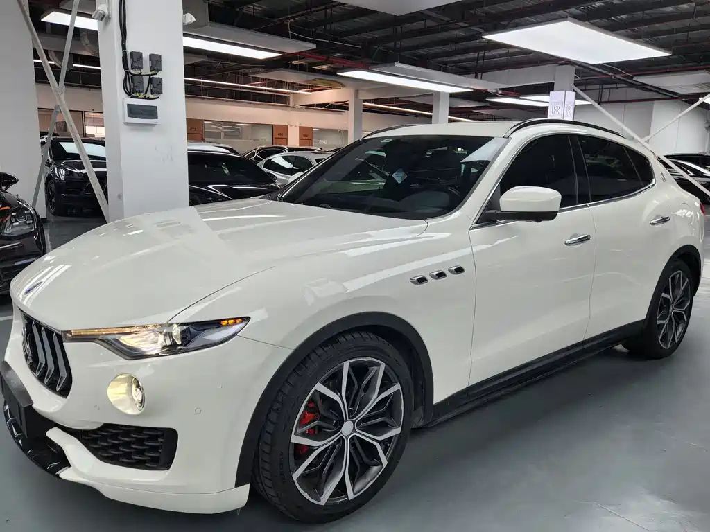 Maserati Levante 2021 — фото 2