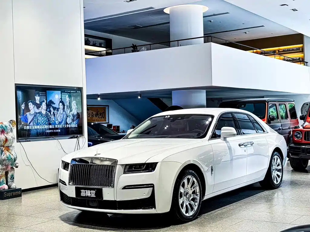 Rolls-Royce Ghost 2024 — фото 1