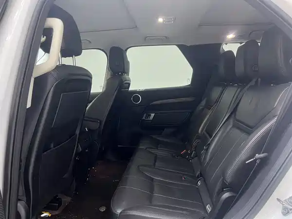 Land Rover Discovery 2018