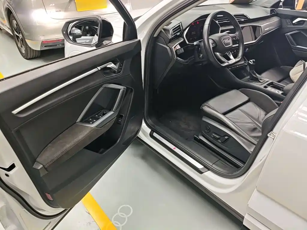 Audi Q3 Sportback 2022 — фото 16
