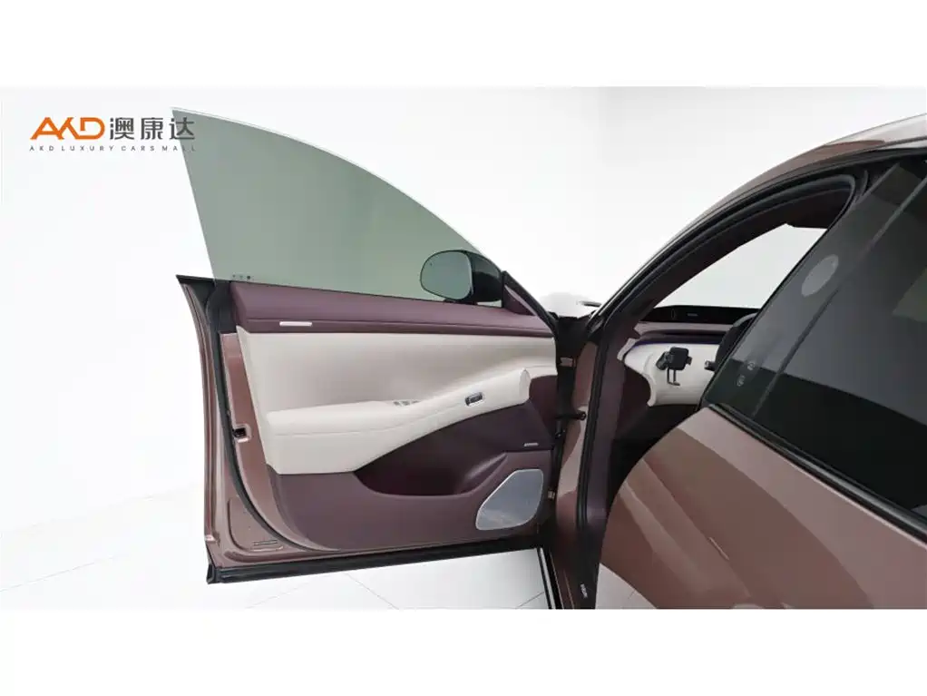 Xiaomi YU7 2025 — фото 10