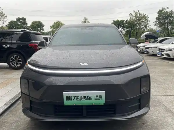 Li Auto L6 2024