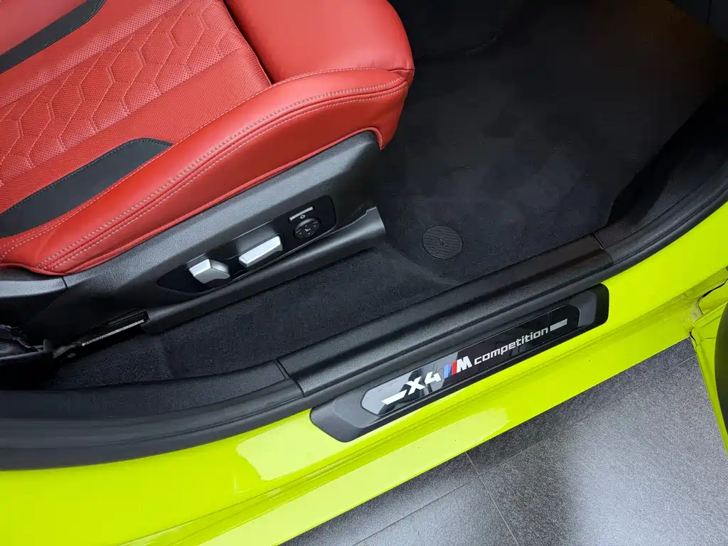 BMW X4 M 2022 — фото 16