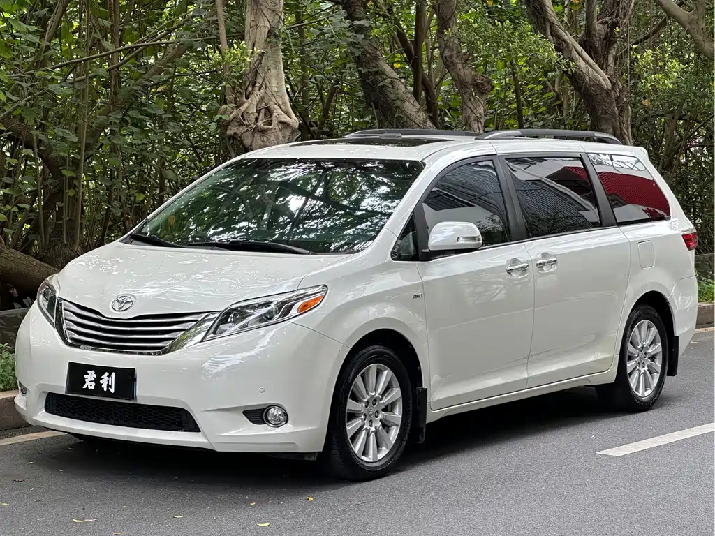 Toyota Sienna 2017