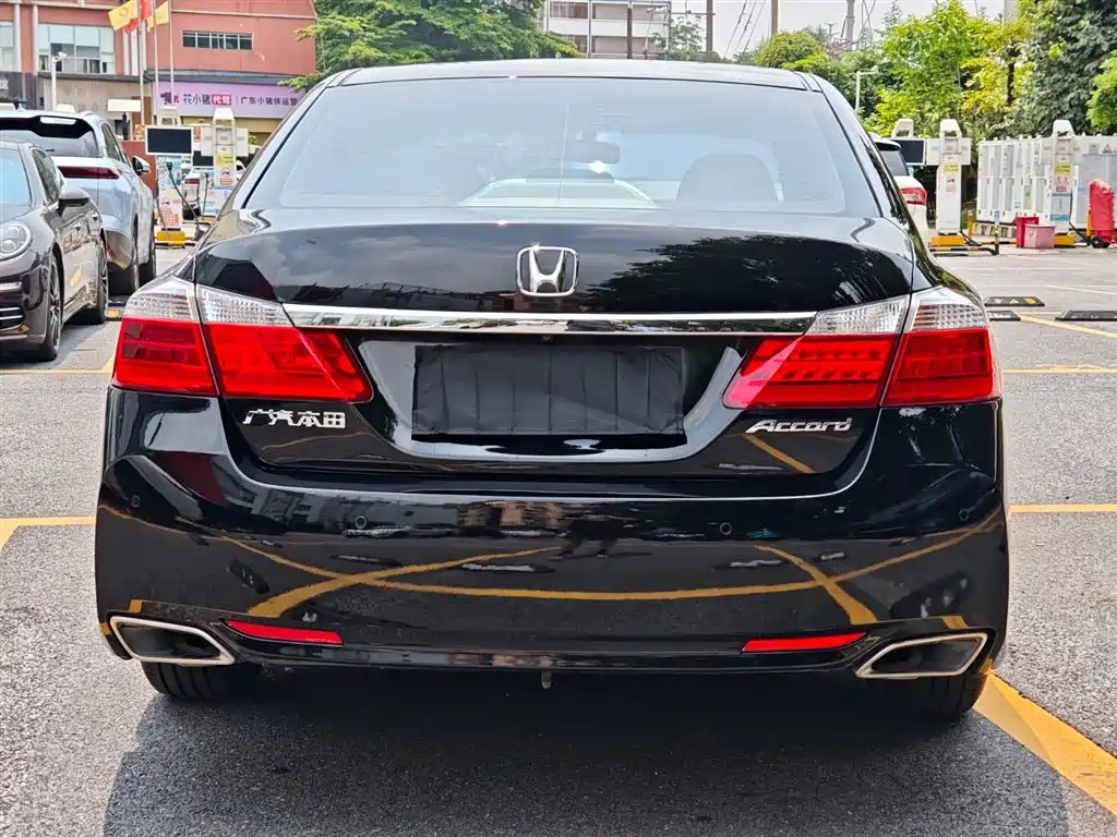 Honda Accord 2013 — фото 6