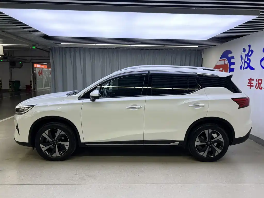 GAC Motor Trumpchi GS4 2022 — фото 4