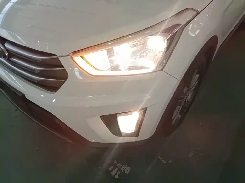 Hyundai ix25 2016 — фото 24