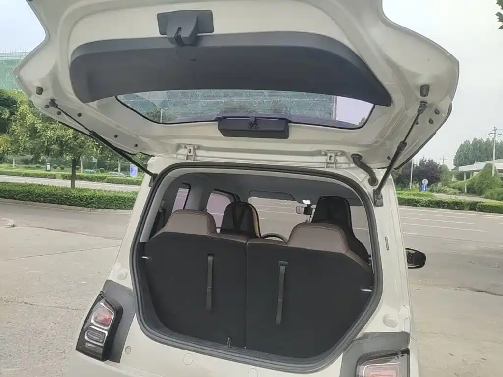 Wuling Air ev Clear Sky 2023 — фото 19