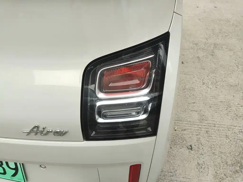 Wuling Air ev Clear Sky 2023 — фото 8