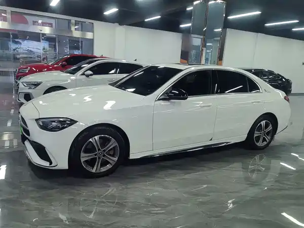 Mercedes-Benz C-Class 2022