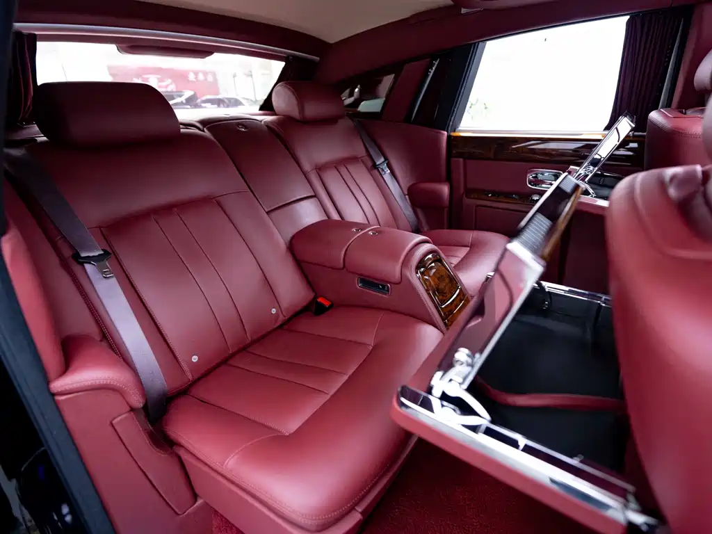 Rolls-Royce Phantom 2012 — фото 10