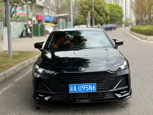 Changan UNI-V 2024