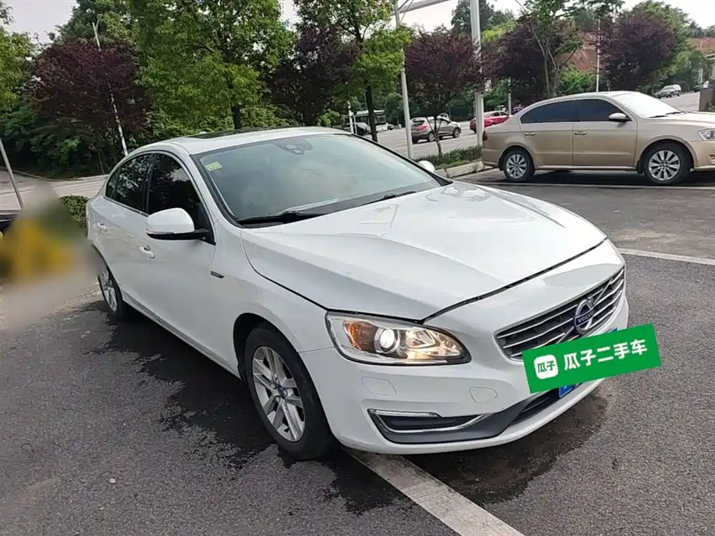 Volvo S60 2017 — фото 4