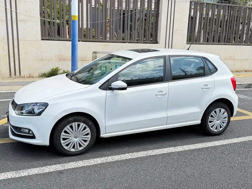 Volkswagen Polo 2016