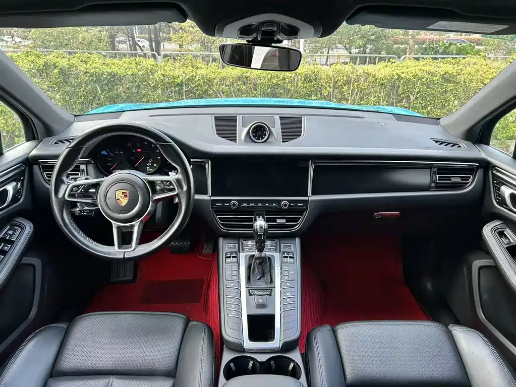 Porsche Macan 2021 — фото 10
