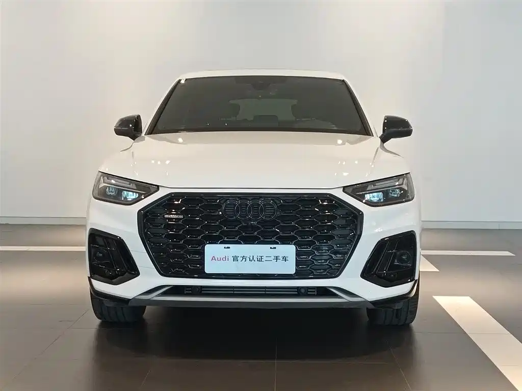 Audi Q5L Sportback 2023 — фото 2