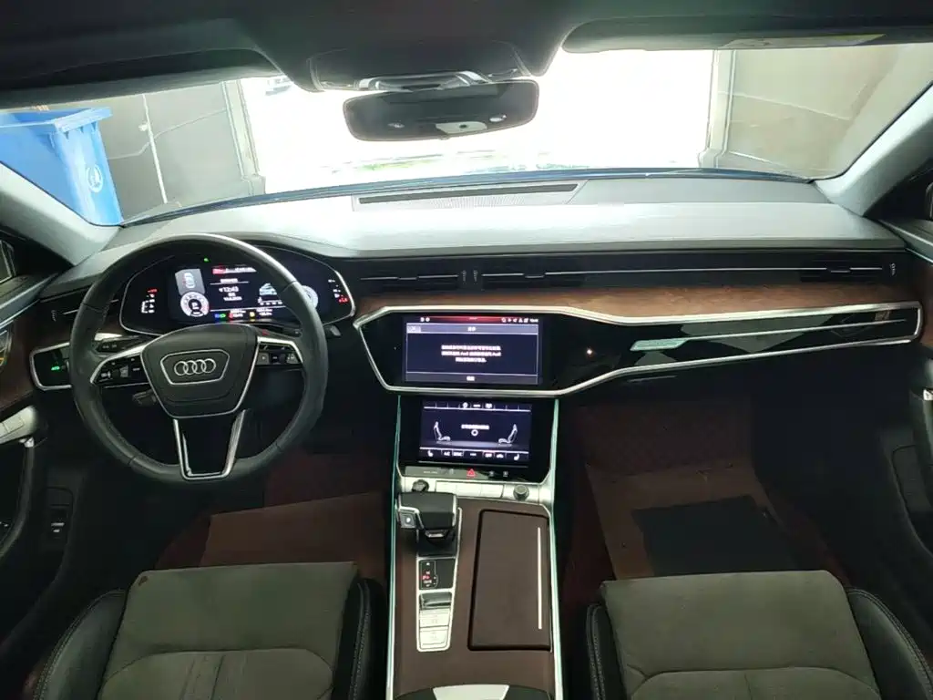 Audi A6L 2023 — фото 10
