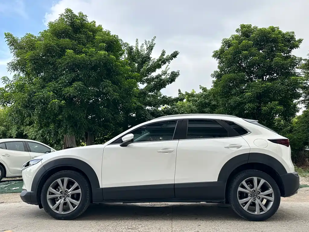 Mazda CX-30 2022 — фото 8