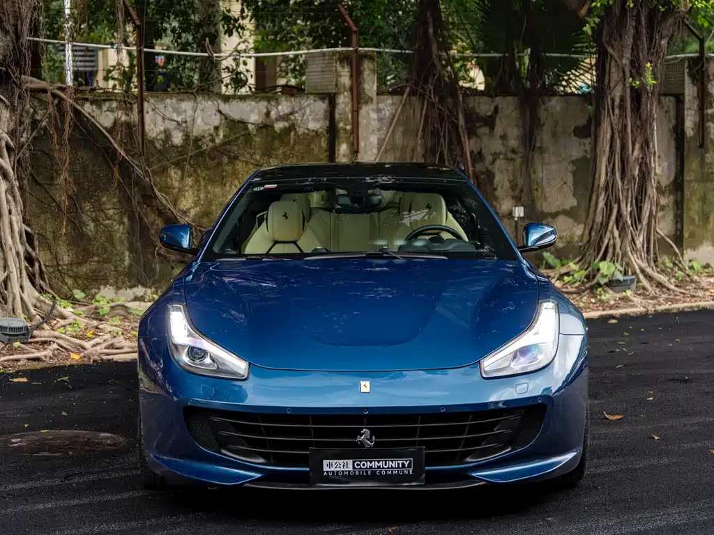 Ferrari GTC4Lusso 2018 — фото 4