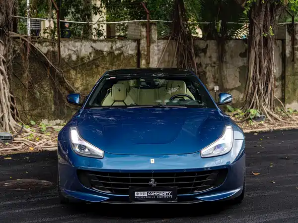Ferrari GTC4Lusso 2018