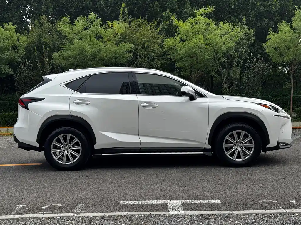 Lexus NX 2016 — фото 8