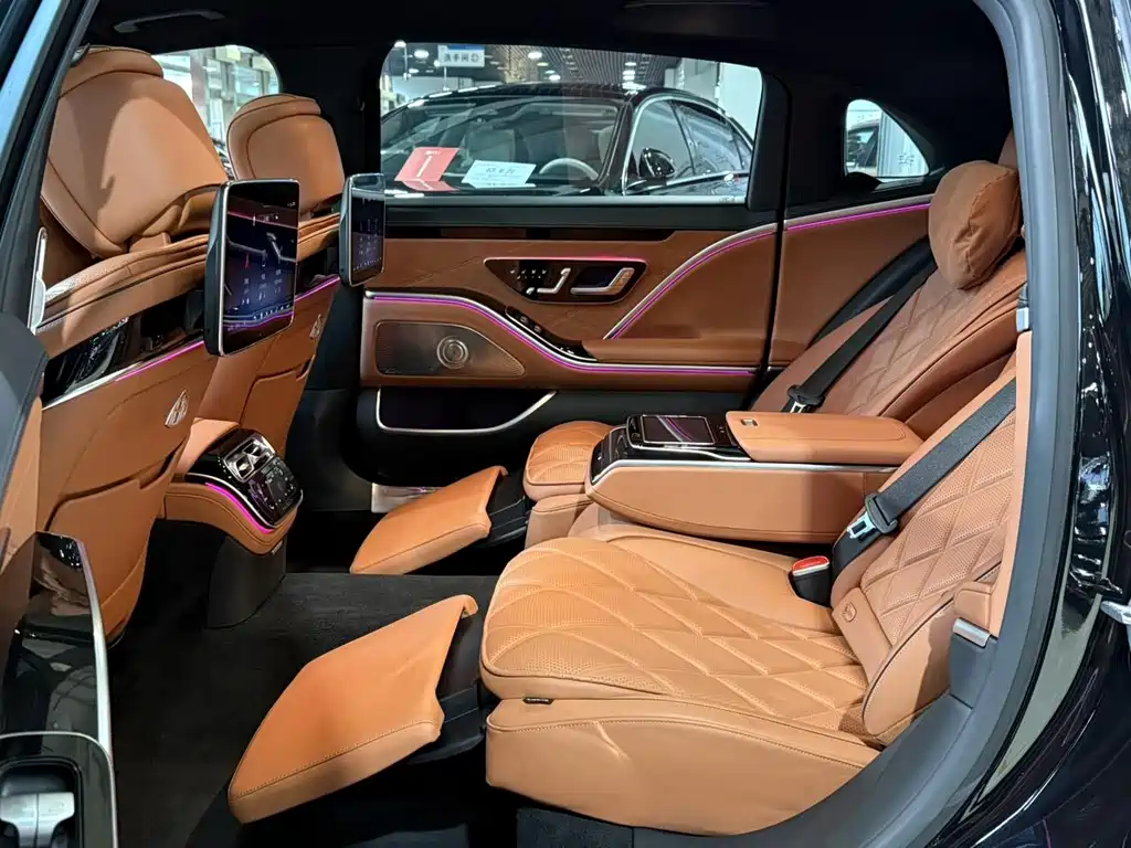 Mercedes-Benz Maybach S-Class 2022 — фото 9
