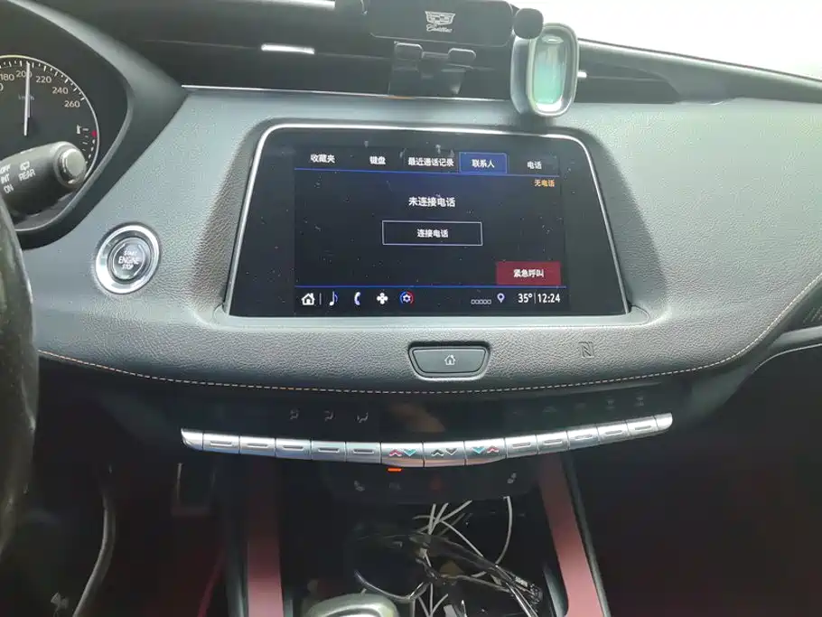 Cadillac XT4 2019 — фото 13