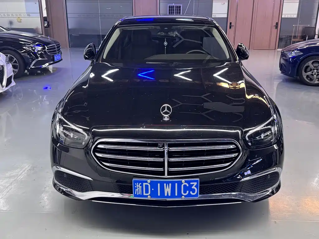 Mercedes-Benz E-Class 2021