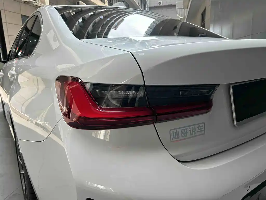BMW 3 Series 2025