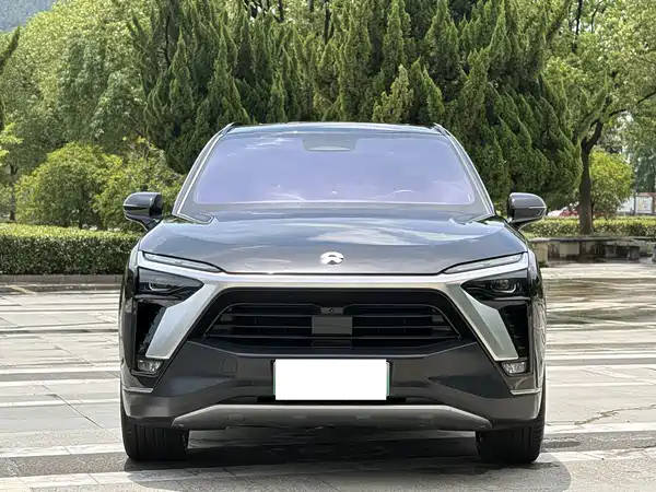 NIO ES8 2022