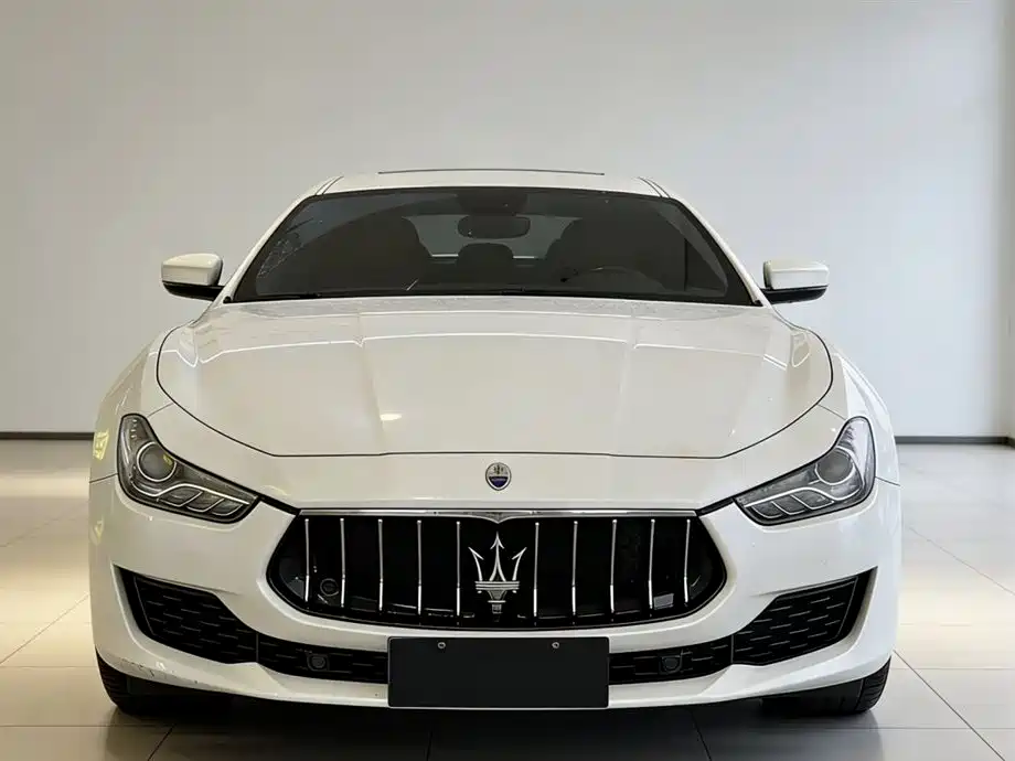 Maserati Ghibli 2021