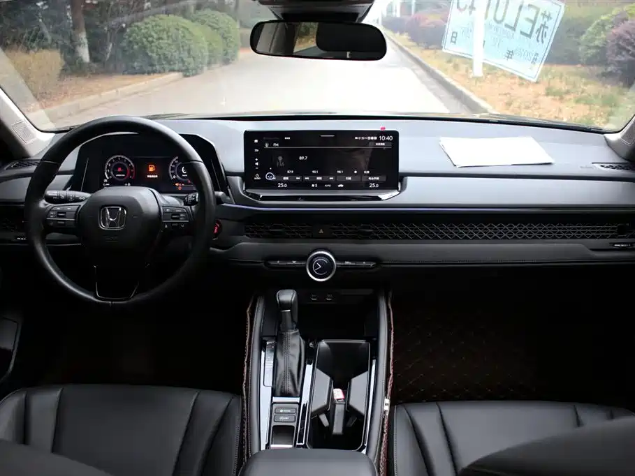 Honda Accord 2024 — фото 12
