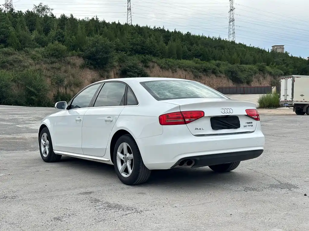 Audi A4L 2016 — фото 9