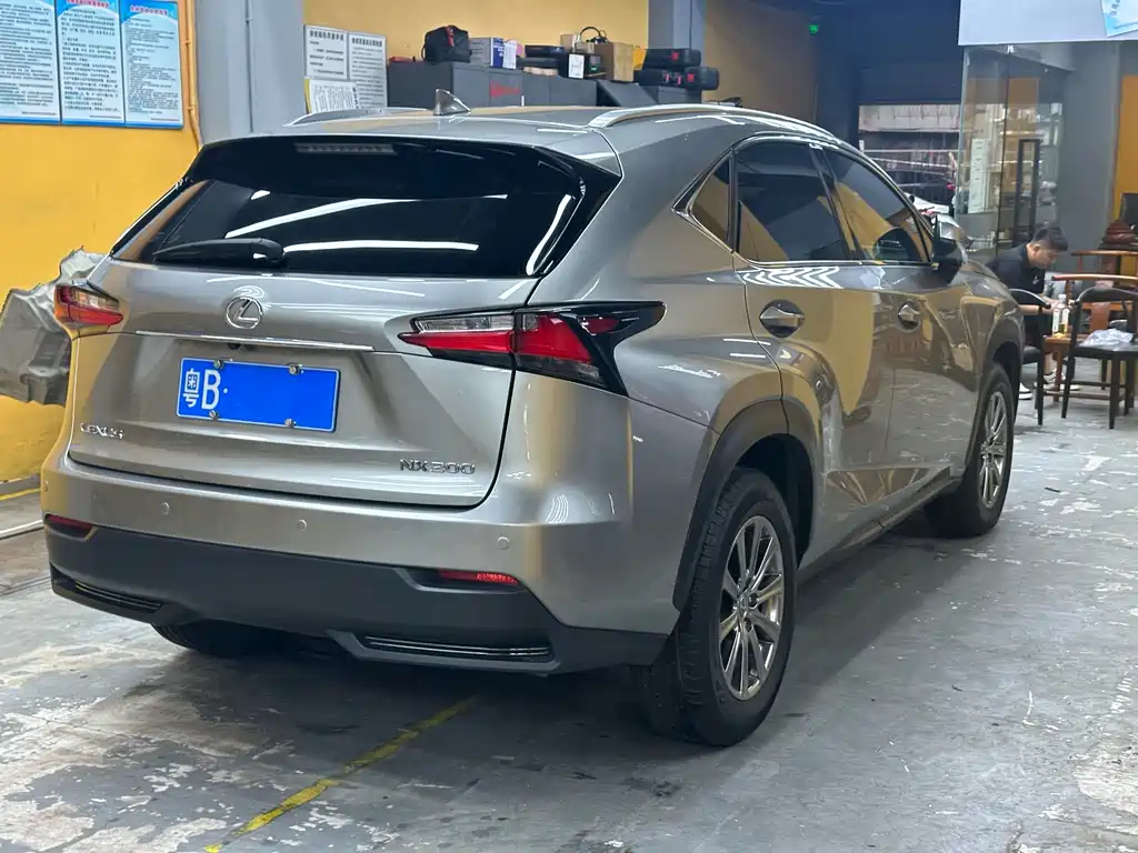 Lexus NX 2017 — фото 4