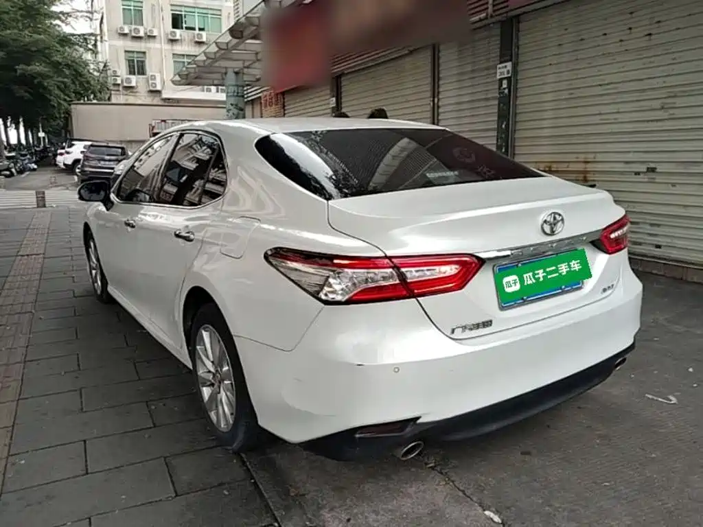 Toyota Camry 2020 — фото 5