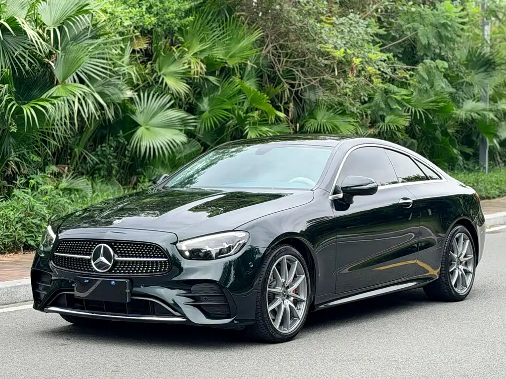 Mercedes-Benz E-Class 2022 — фото 1