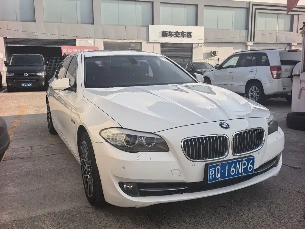 BMW 5 Series 2012